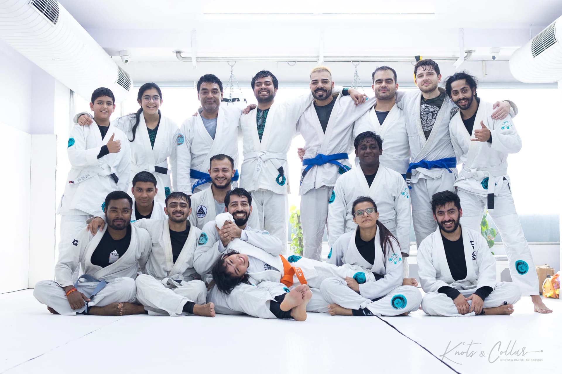 Adult BJJ class group photo at Knots and Collar Defence Colony New Delhi