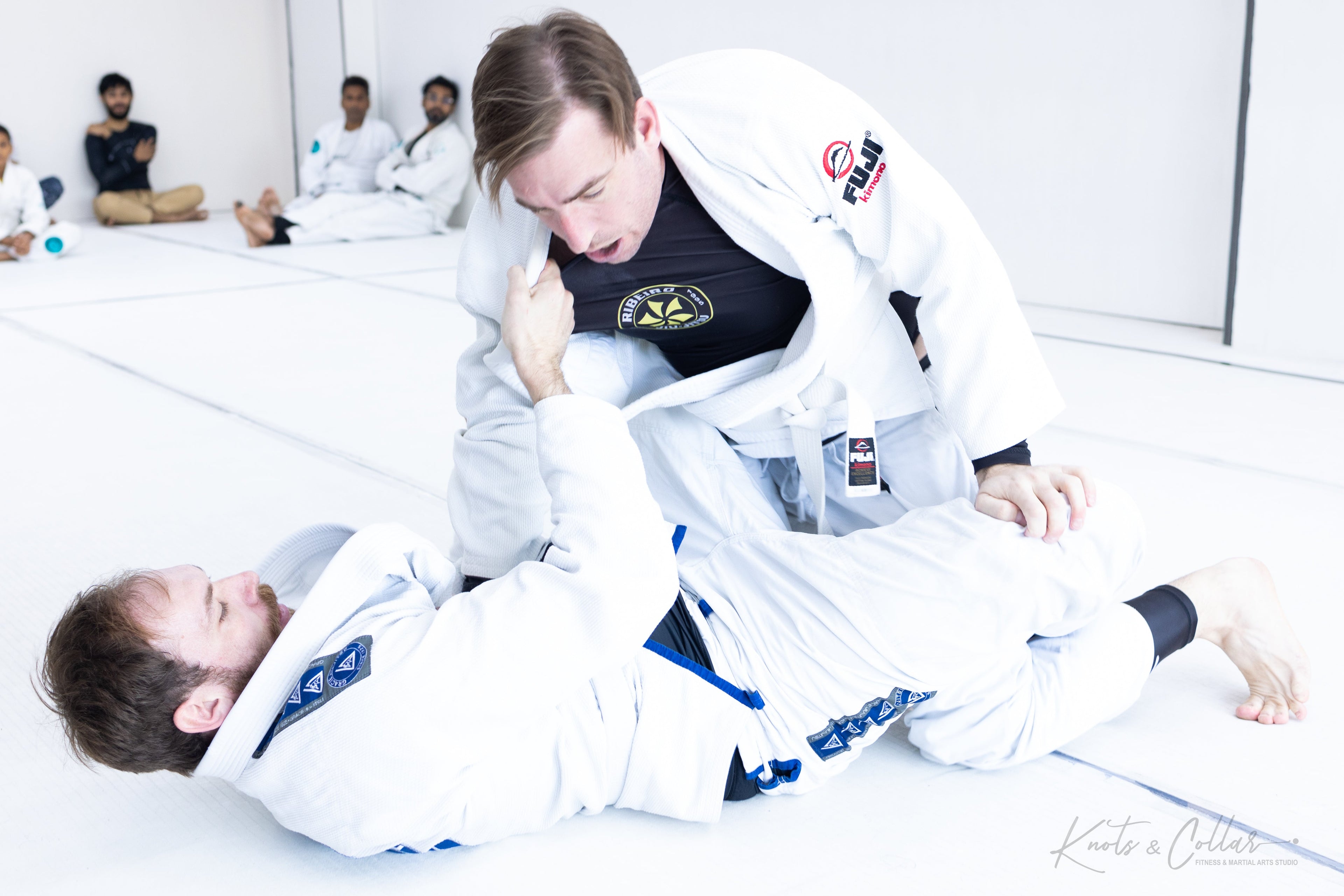 Booking a trial class at Knots and Collar BJJ studio Delhi
