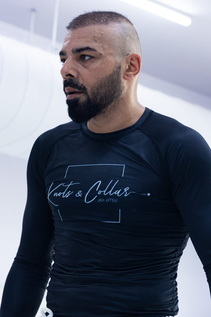 Knots & Collar Rashguard: Feather-Light, Breathable, and Stylish