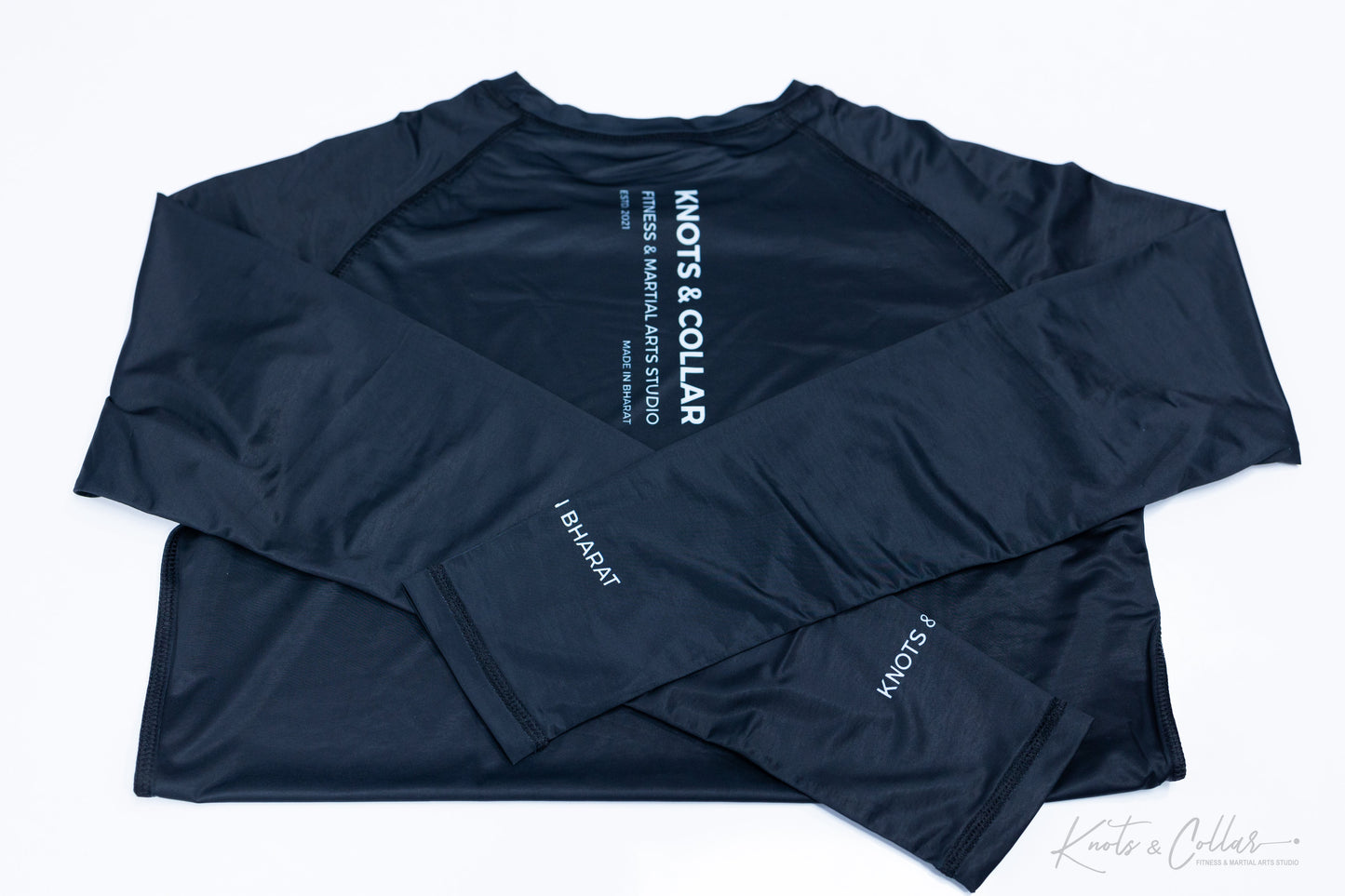 Knots & Collar Rashguard: Feather-Light, Breathable, and Stylish (2024)