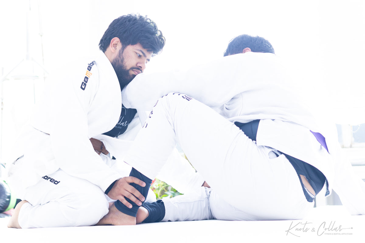Gi BJJ ground control sparring at Knots and Collar Defence Colony New Delhi