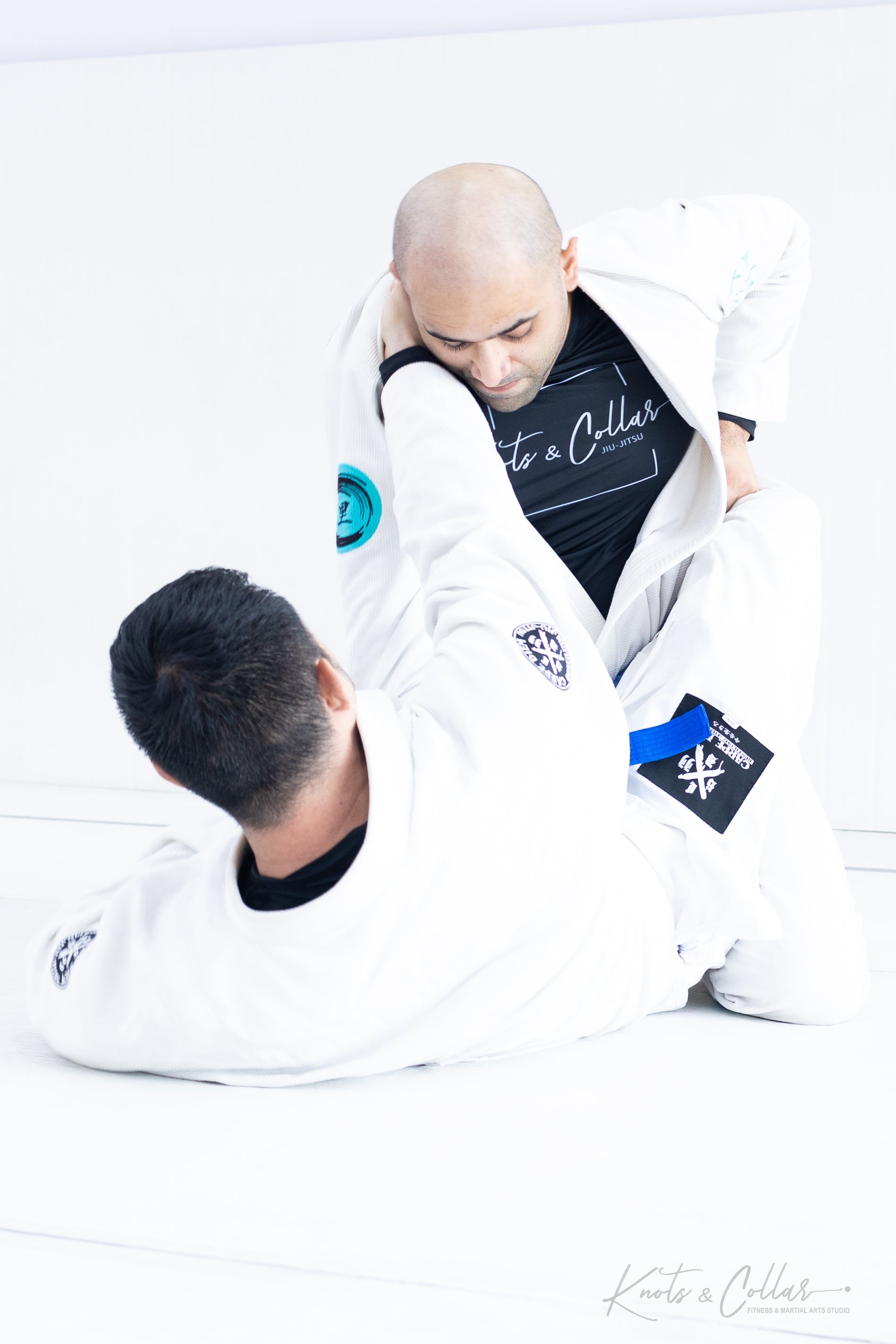 BJJ gi technique drilling session at Knots and Collar studio Delhi