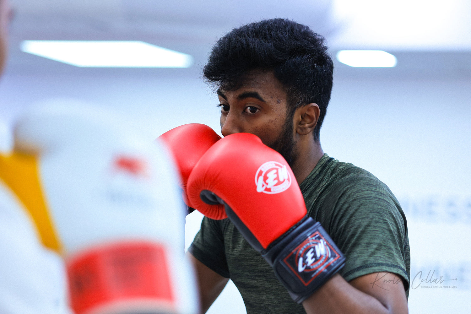 Kickboxing class at Knots and Collar Defence Colony Delhi