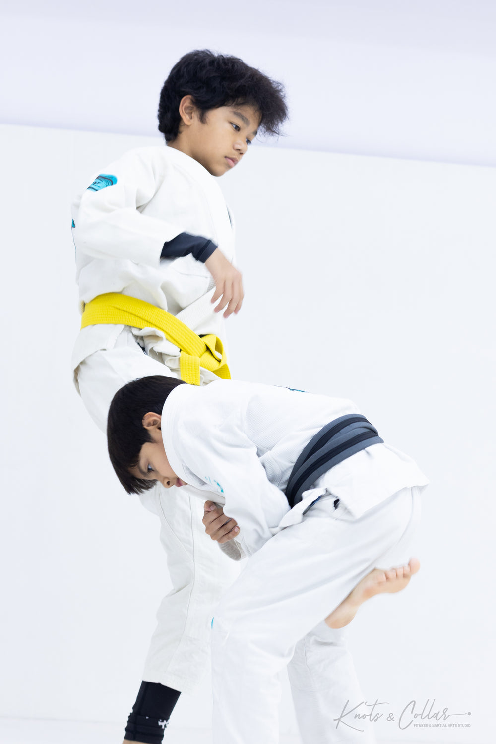 Kids BJJ sparring session at Knots and Collar jiu-jitsu class Defence Colony New Delhi