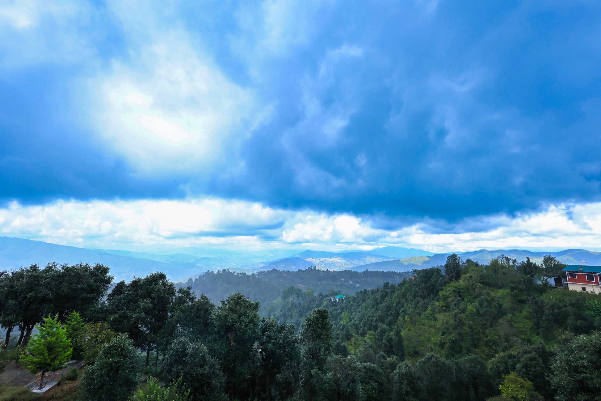 Mountain views of Mukteshwar, Uttarakhand, the setting for the KC Manthan BJJ retreat