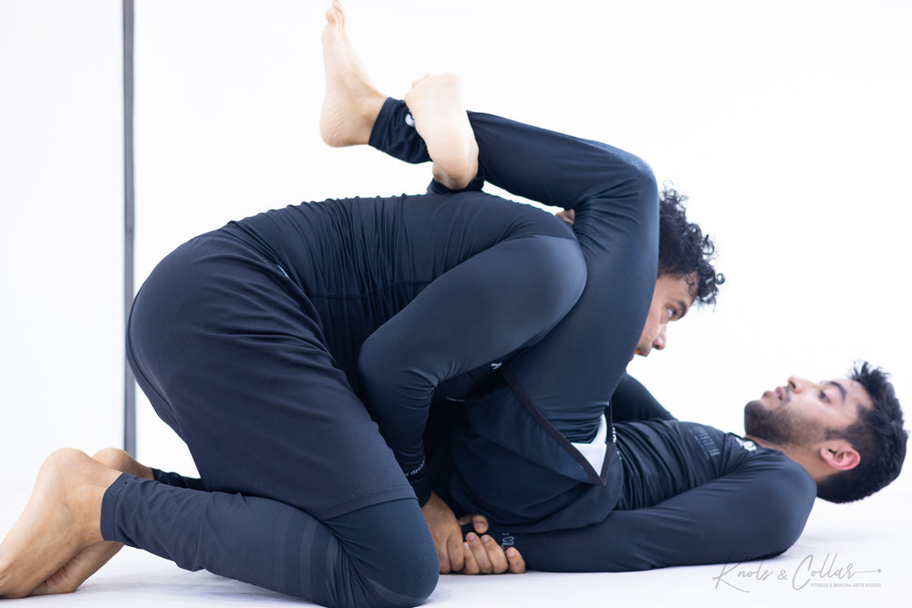 No-Gi submission grappling at Knots and Collar Defence Colony Delhi